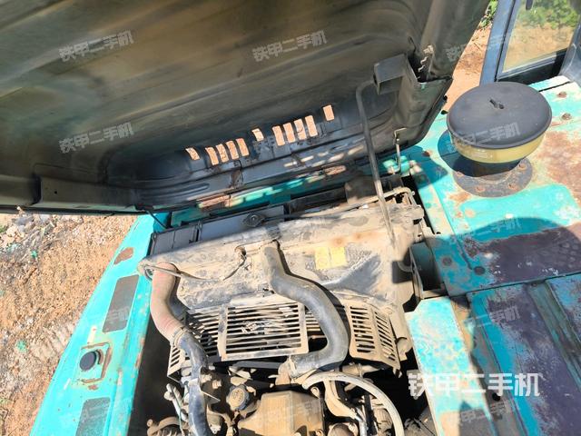 回轉(zhuǎn)馬達(dá)（上車(chē)部件）