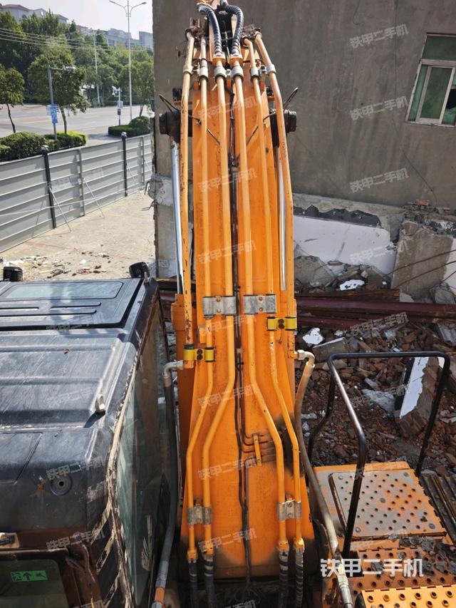 大臂整體?右側(cè)（工作和回轉(zhuǎn)裝置）