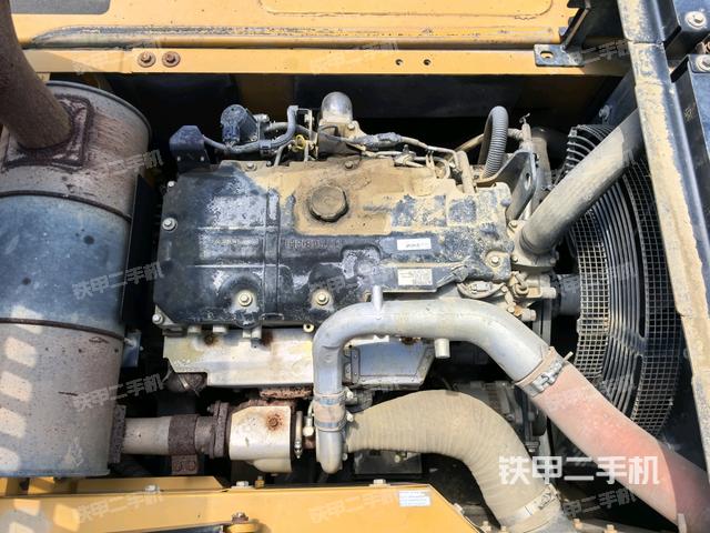 发动机室（上车部件）