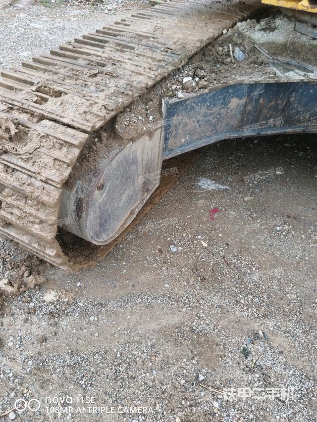 右侧行走马达盖板（行走机构）