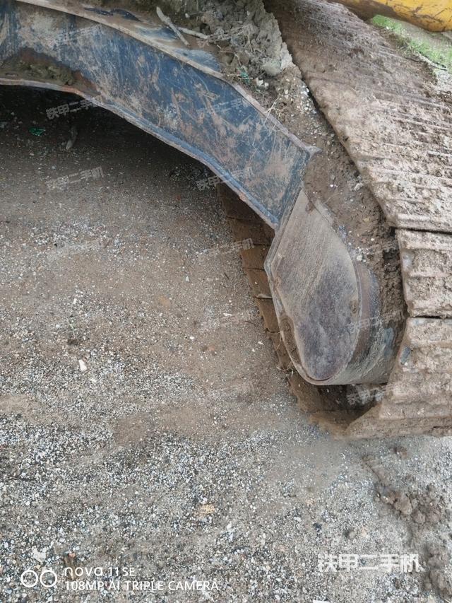 左侧行走马达盖板（行走机构）