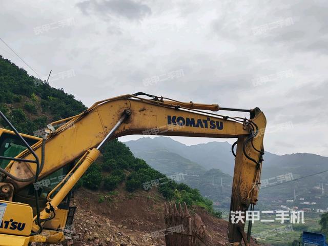 大臂整體?右側（工作和回轉裝置）