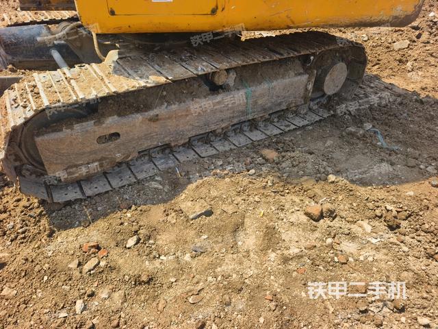 左侧履带整体 （行走机构）