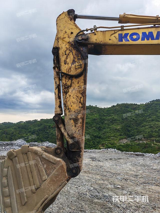 小臂整體左后（工作和回轉(zhuǎn)裝置）