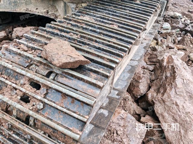 右側行走馬達蓋板（行走機構）