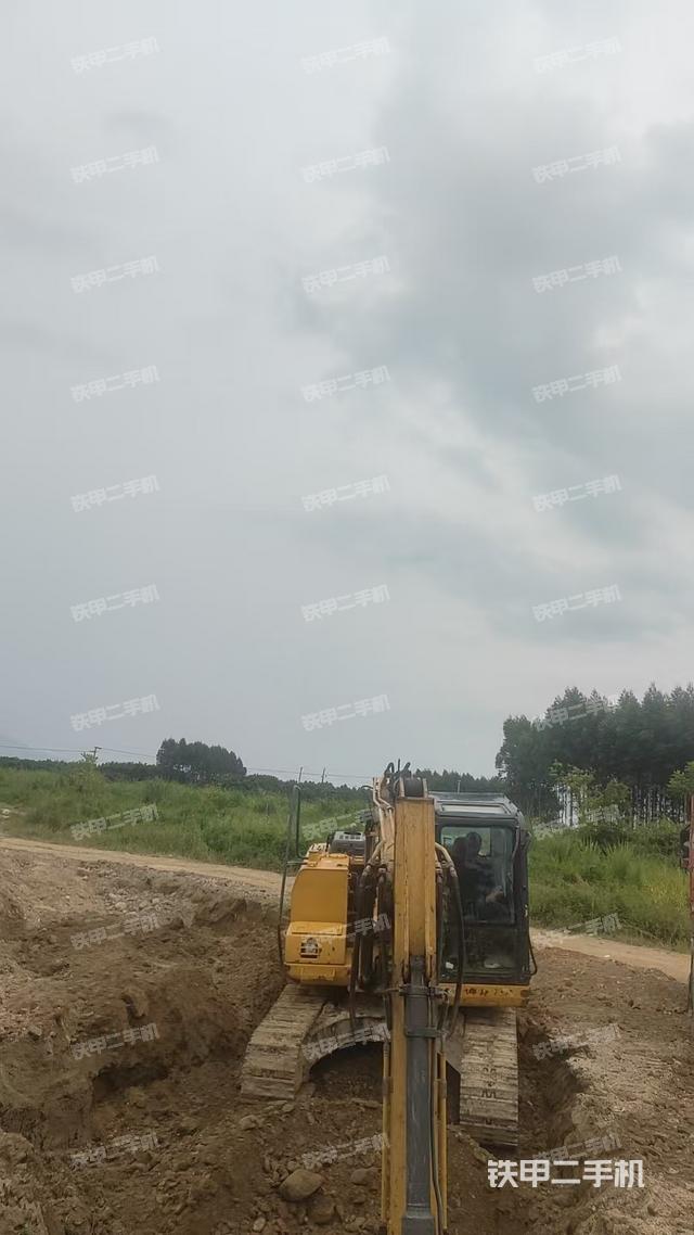 駕駛室頂部（整機(jī)外觀）