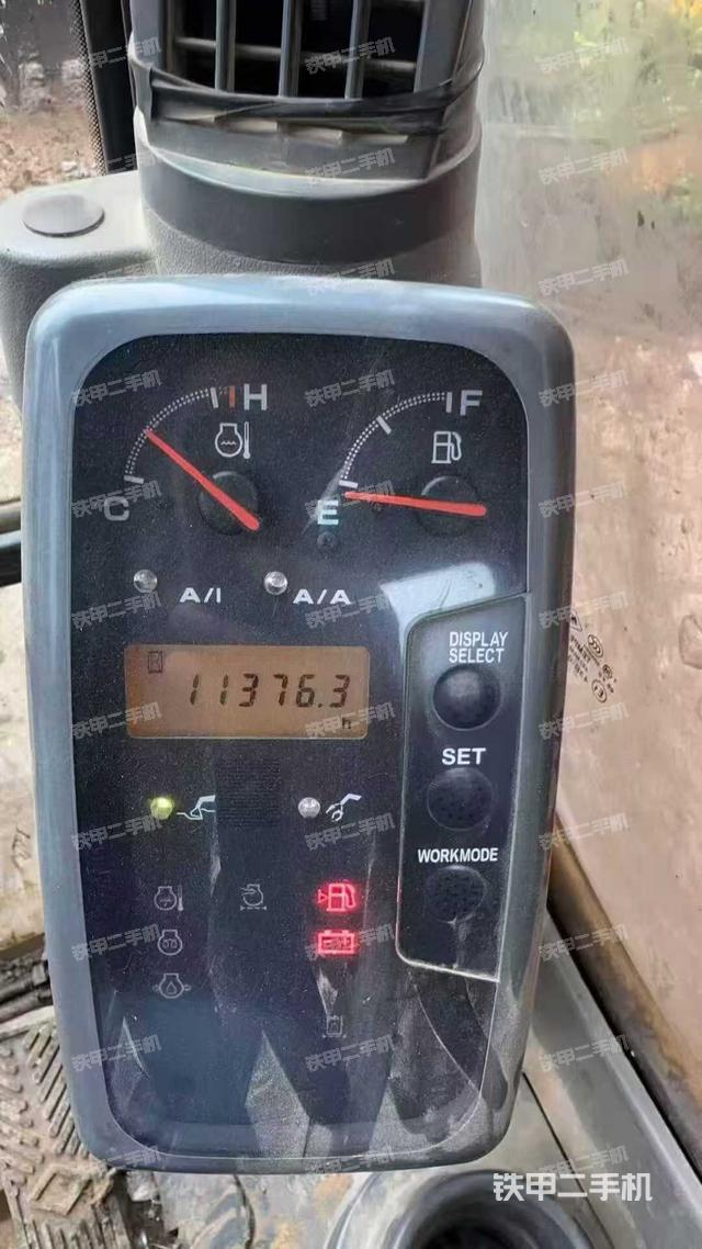 驾驶室整体（整机外观）