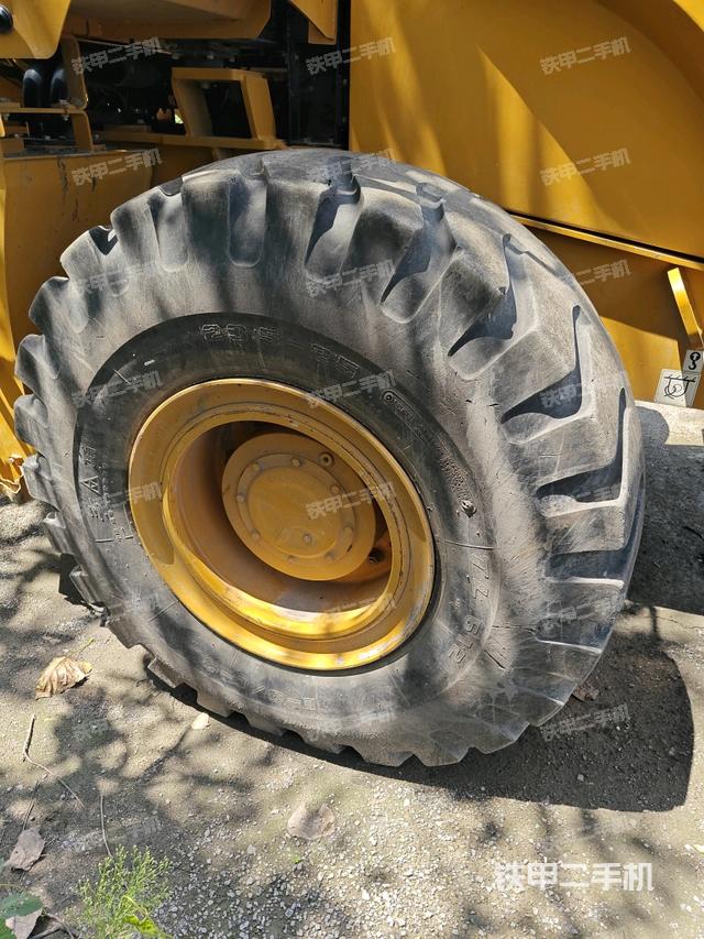 右后輪（行走機(jī)構(gòu)）