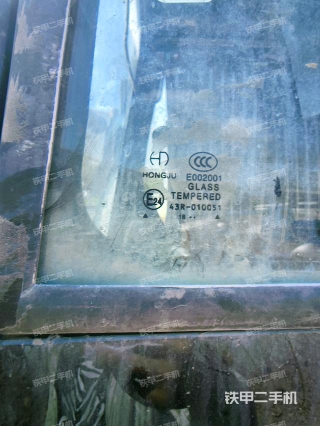 左后方玻璃角标（驾驶室部分）