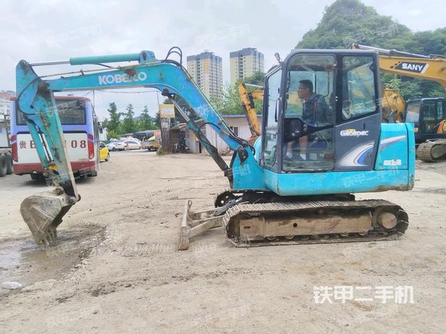 神钢SK60-8挖掘机