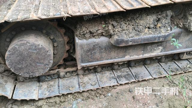 單側(cè)履帶整體（整機(jī)外觀）