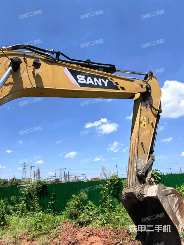 大臂整体 右侧（工作和回转装置）