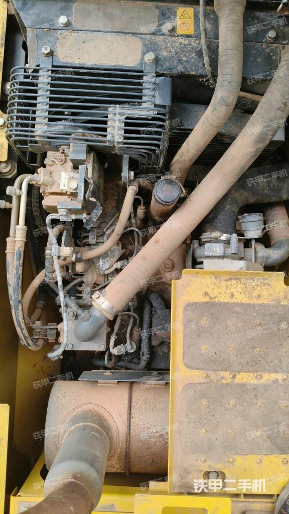 發(fā)動(dòng)機(jī)整體俯視（整機(jī)外觀）