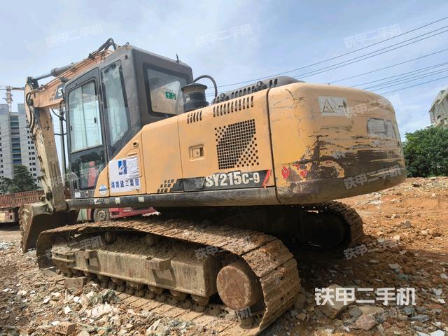 三一重工SY215C挖掘机