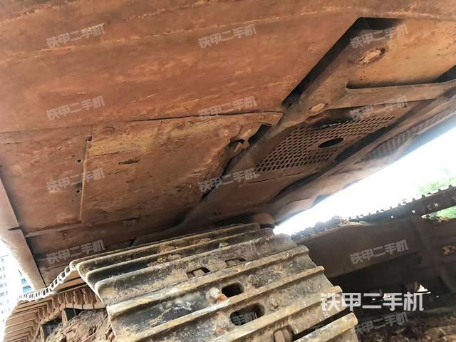 駕駛室頂部（整機(jī)外觀）