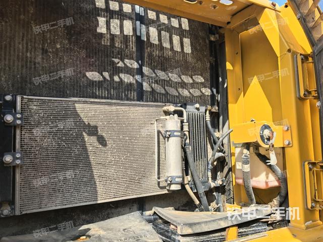 散熱器正面（大件艙室）