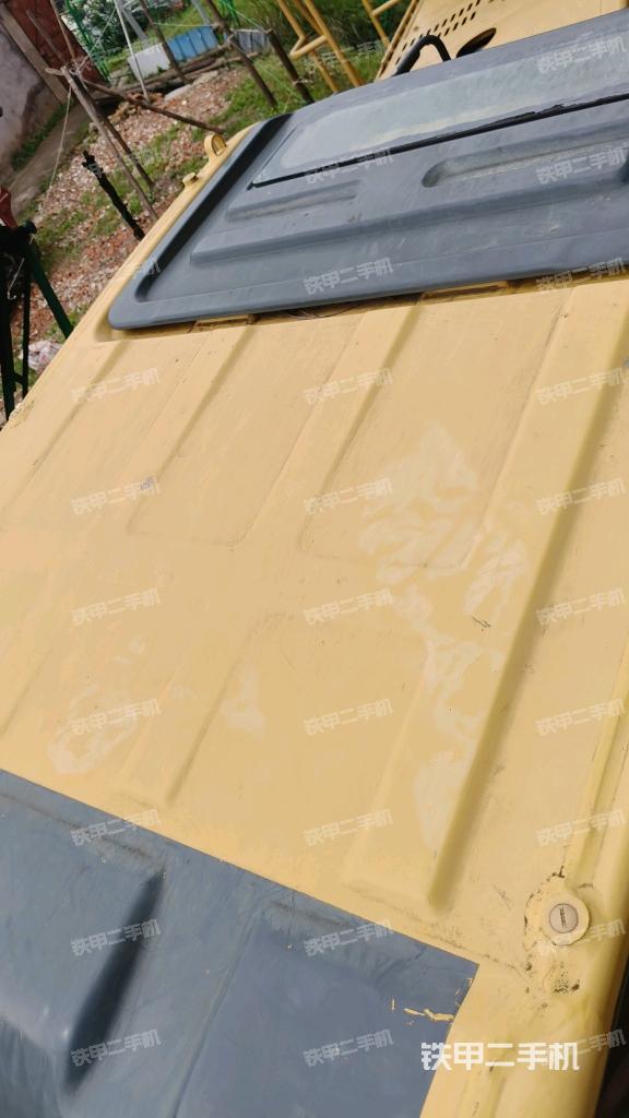 駕駛室頂部（整機(jī)外觀）