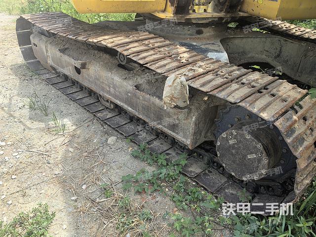單側履帶整體(整機外觀) 單側履帶整體(整機外觀)