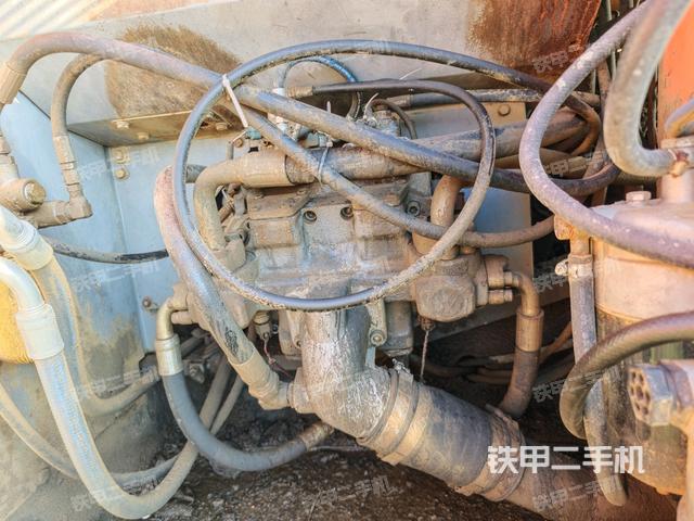 液壓泵斜45?左（大件艙室）