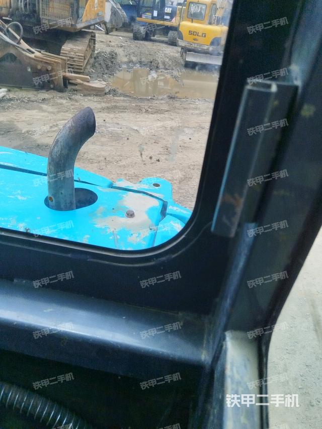 后窗玻璃角標(biāo)（駕駛室部分）