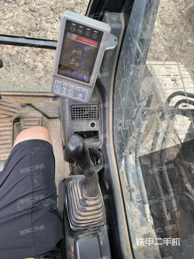 顯示屏?(駕駛室部分) 顯示屏?(駕駛室部分)