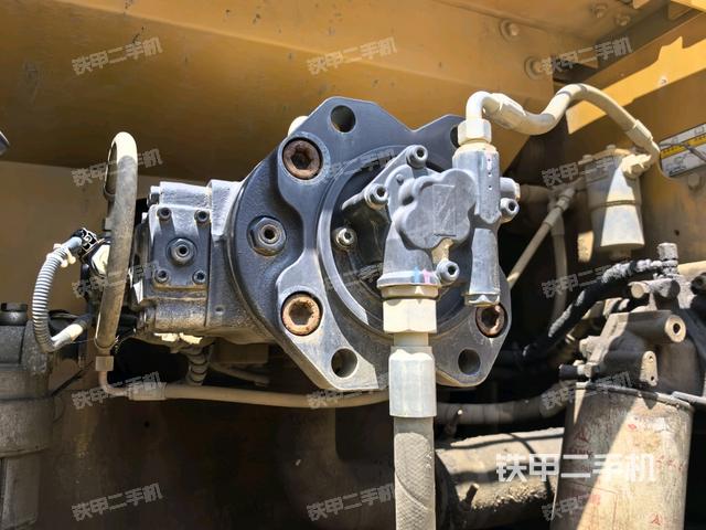 液压泵斜45 左（大件舱室）