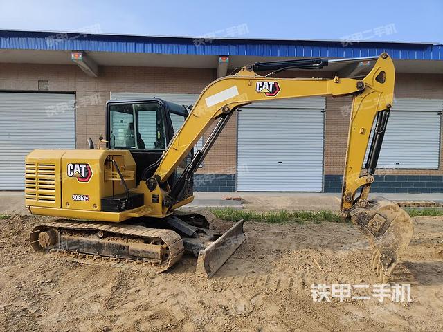 整機(jī)右后45°(整機(jī)外觀) 整機(jī)右后45°(整機(jī)外觀)