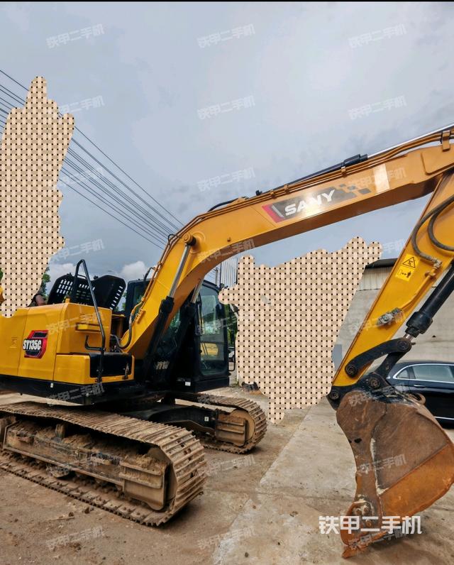 駕駛室頂部（整機外觀）