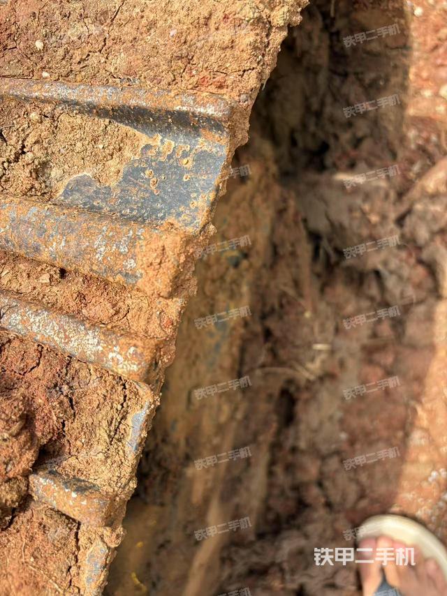 單側(cè)履帶整體（整機外觀）