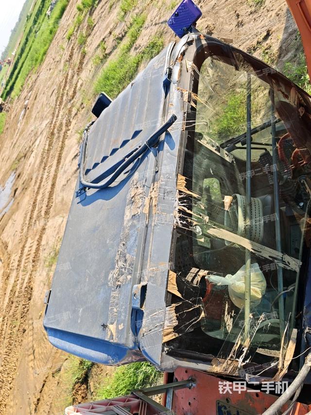 駕駛室頂部俯視（上車部件）