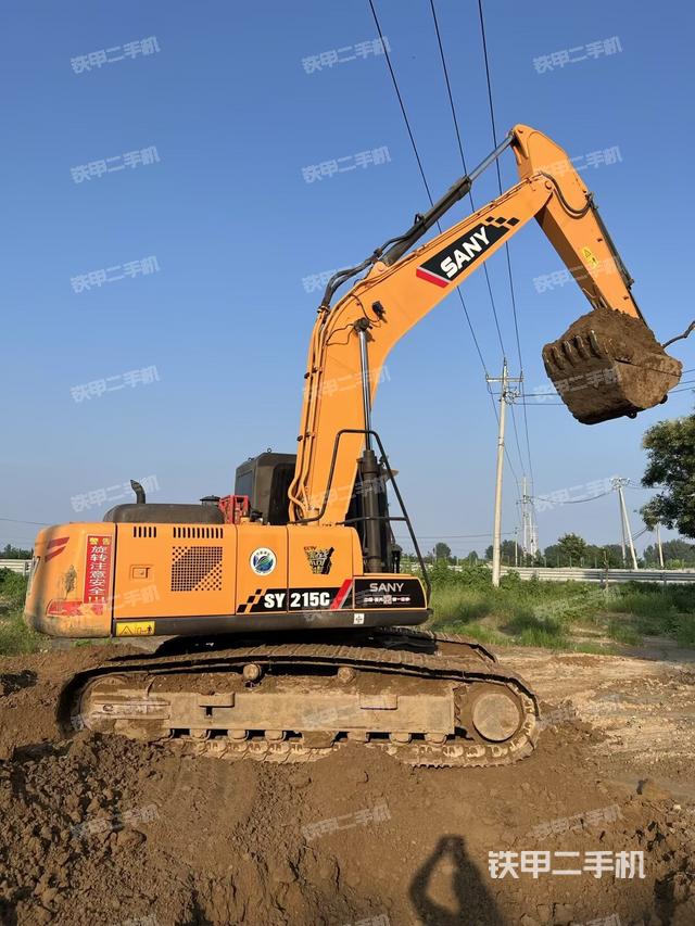 整機(jī)右后45°(整機(jī)外觀) 整機(jī)右后45°(整機(jī)外觀)