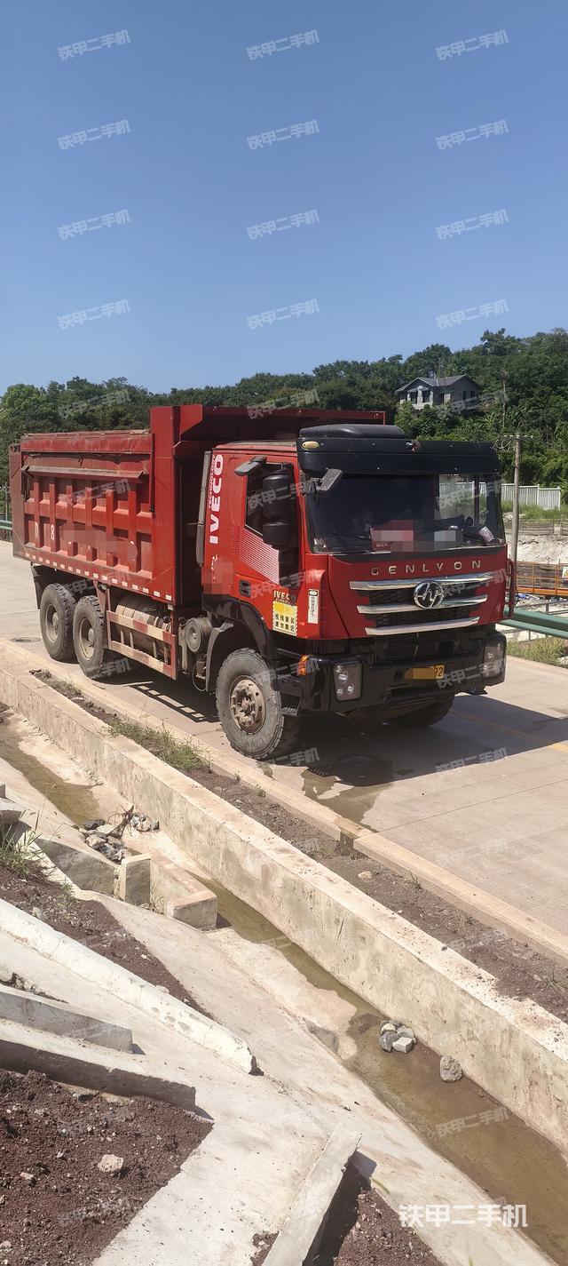 整機(jī)右后45°(設(shè)備外觀及核心部件) 整機(jī)右后45°(設(shè)備外觀及核心部件)