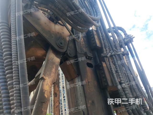 工作装置3（工作装置）