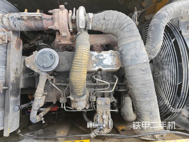 气门室盖螺丝特写（上车部件）