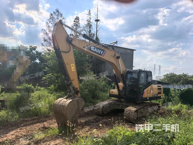 三一重工SY200C挖掘机