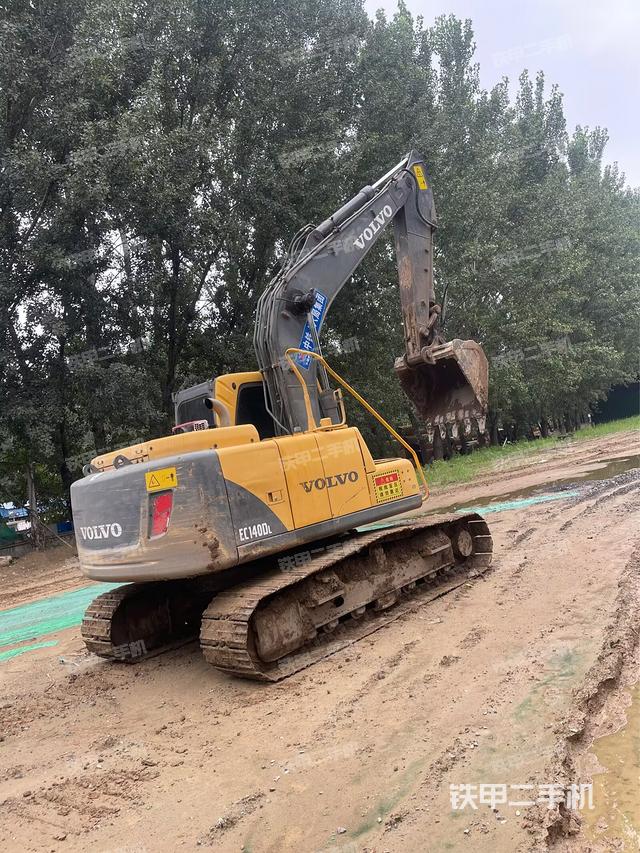 整机右后45°（整机外观）