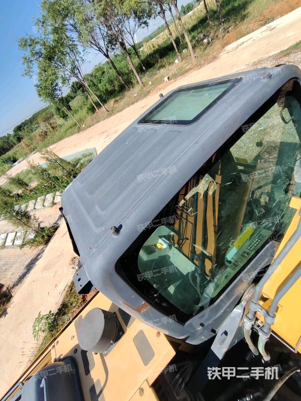 驾驶室顶部俯视（上车部件）