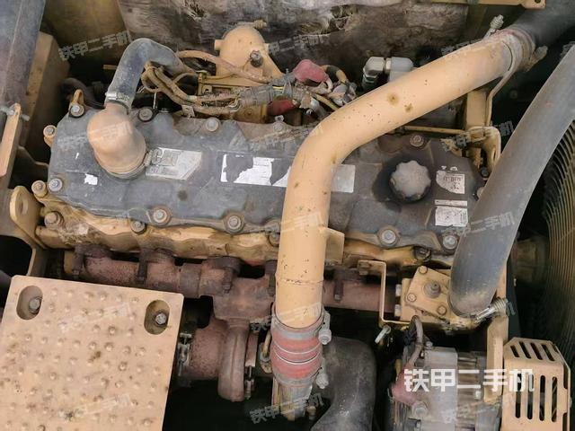 發(fā)動機整體俯視(整機外觀) 發(fā)動機整體俯視(整機外觀)