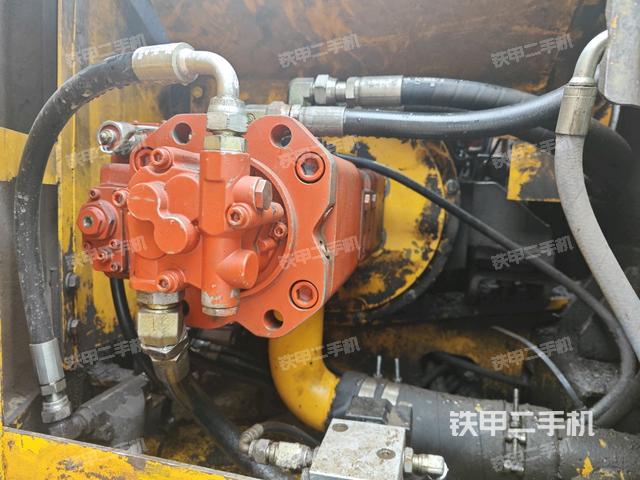 液压泵斜45 右（大件舱室）