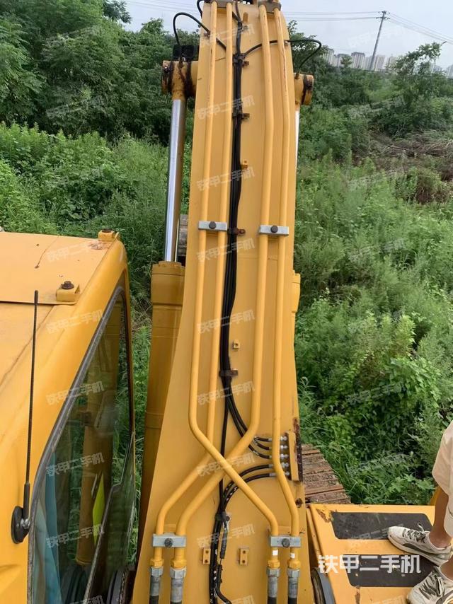 駕駛室頂部（整機(jī)外觀）