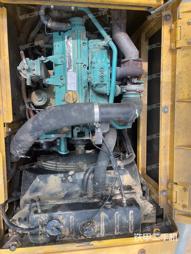 发动机整体俯视（整机外观）