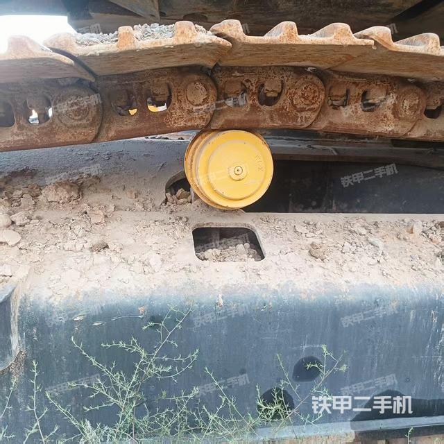 单侧履带整体（整机外观）