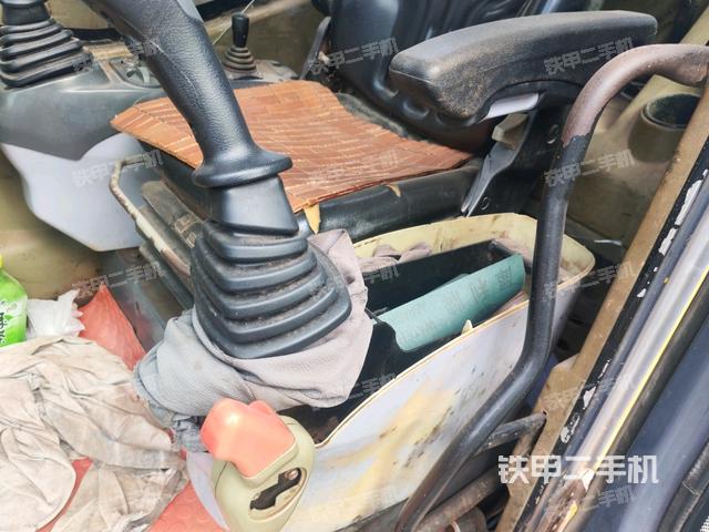 驾驶室正侧（驾驶室/操作室）