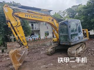 现代R110-7挖掘机实拍图片