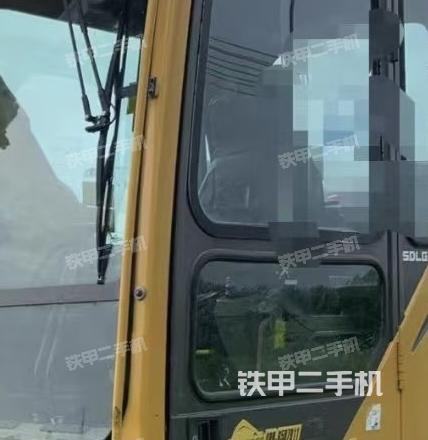 駕駛室整體（整機(jī)外觀）