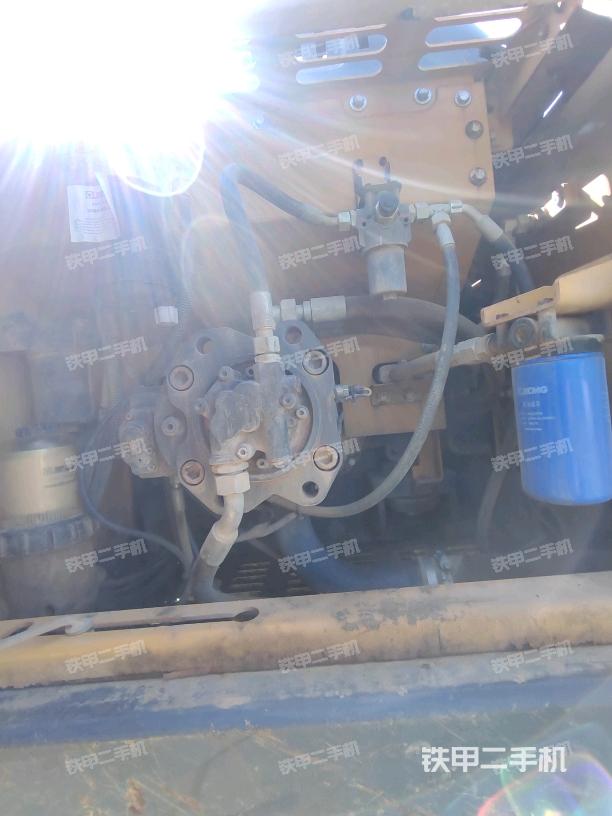 液壓泵斜45?左（大件艙室）