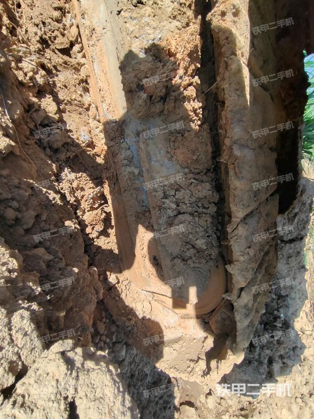 左侧行走马达盖板（行走机构）