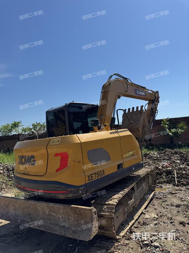 整機(jī)右后45°(整機(jī)外觀) 整機(jī)右后45°(整機(jī)外觀)