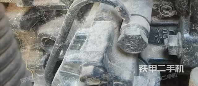 回轉(zhuǎn)馬達和主控閥（整機外觀）