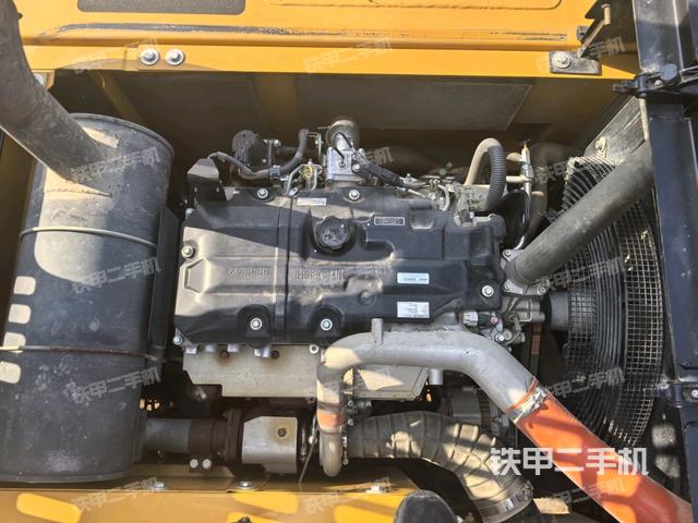 发动机室（上车部件）